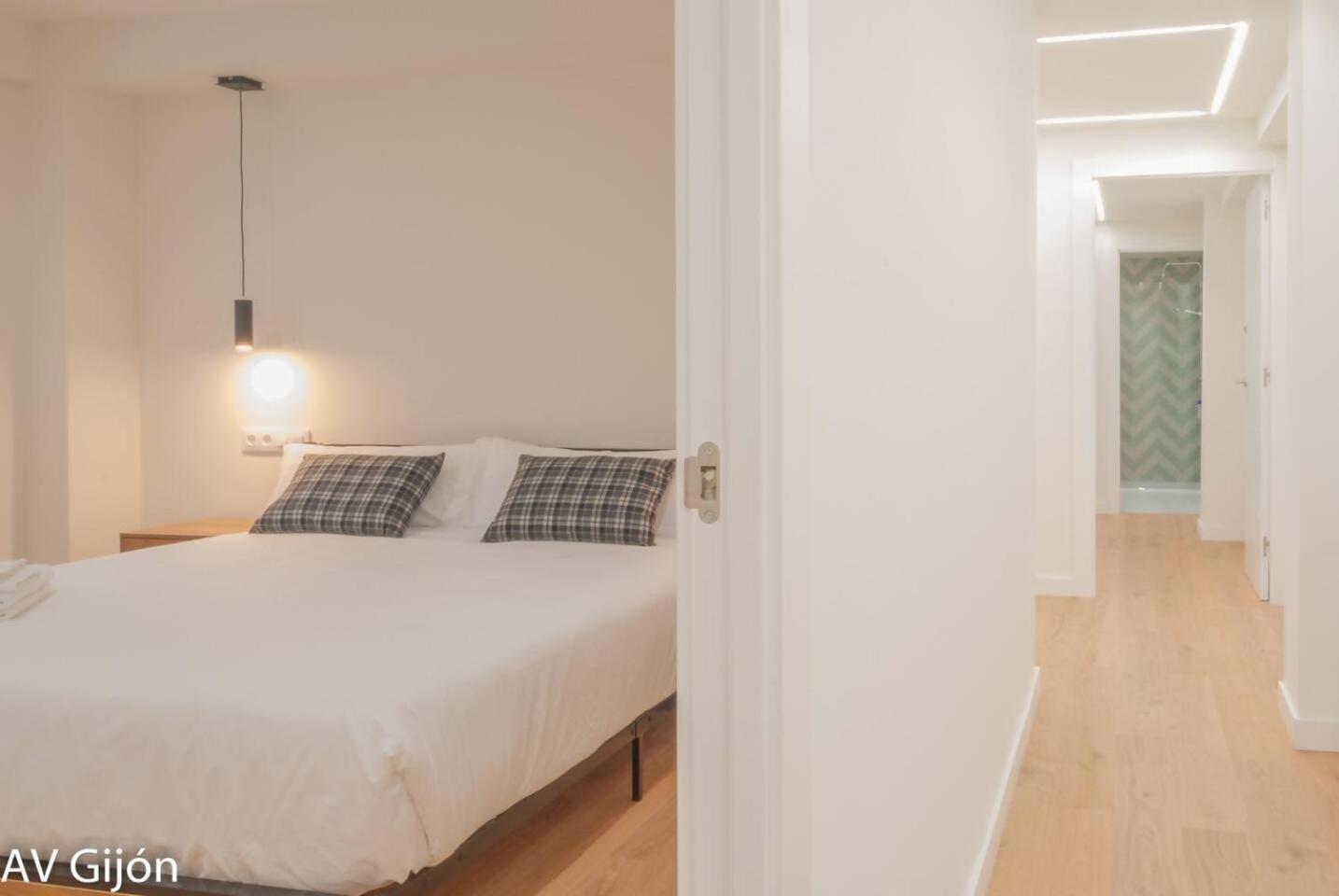 Apartamento La Playa 17 Gijon Exterior photo